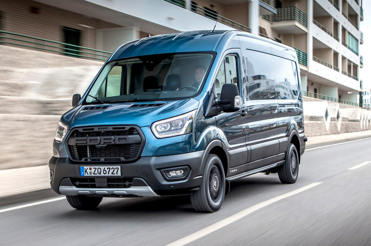 Ford Transit Trail - hero front Ford Transit Trail - hero front