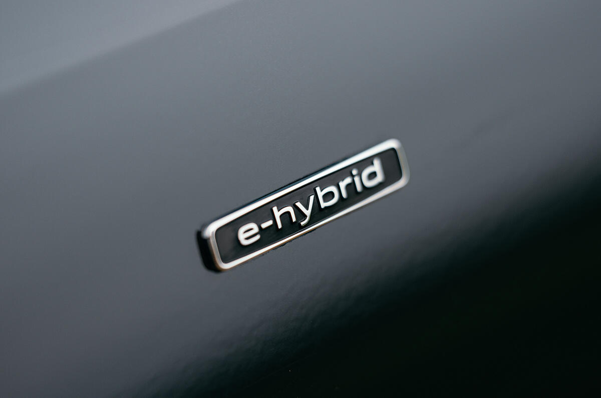 Audi e-hybrid badge