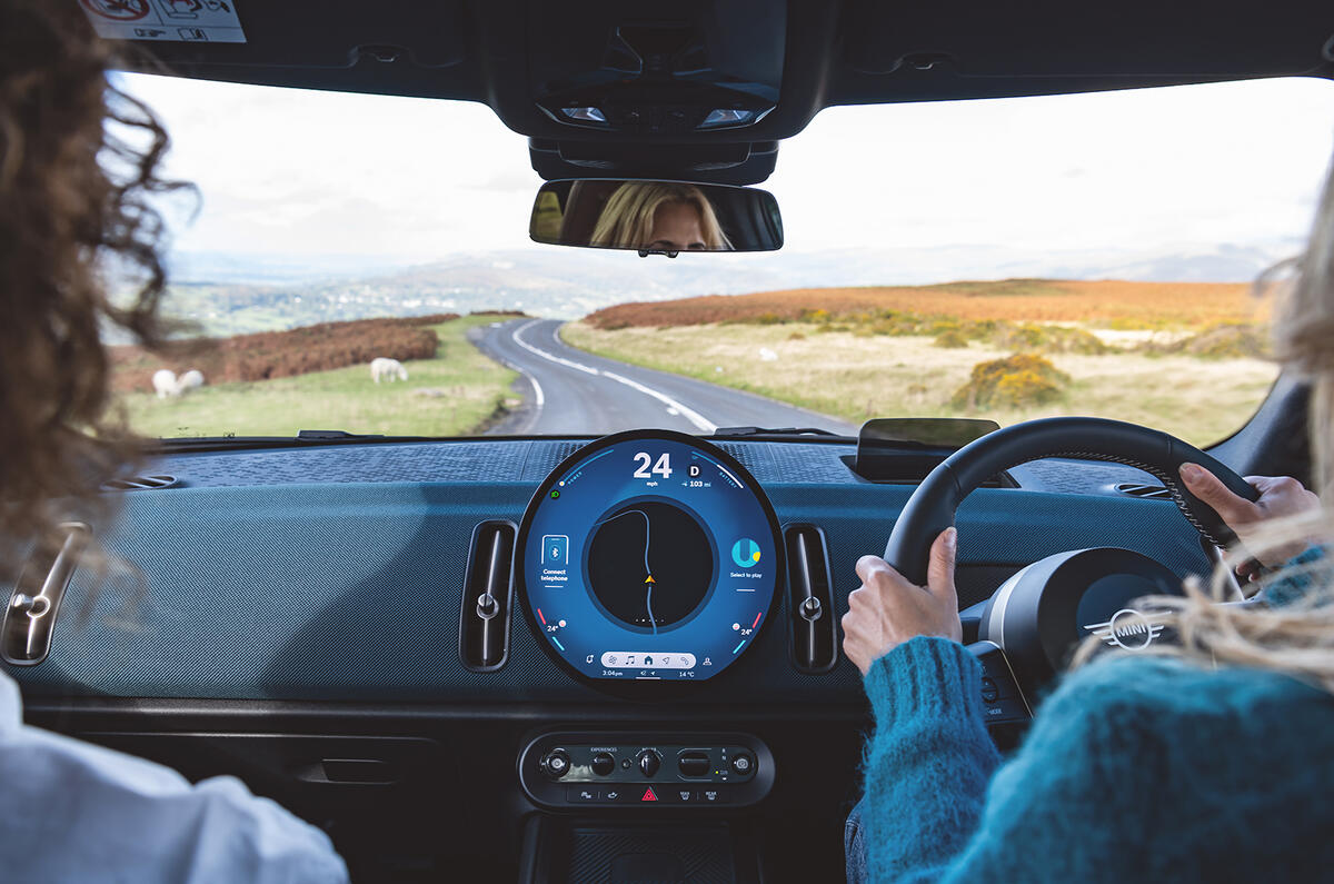 MINI Countryman over-the-shoulder driving MINI Countryman over-the-shoulder driving