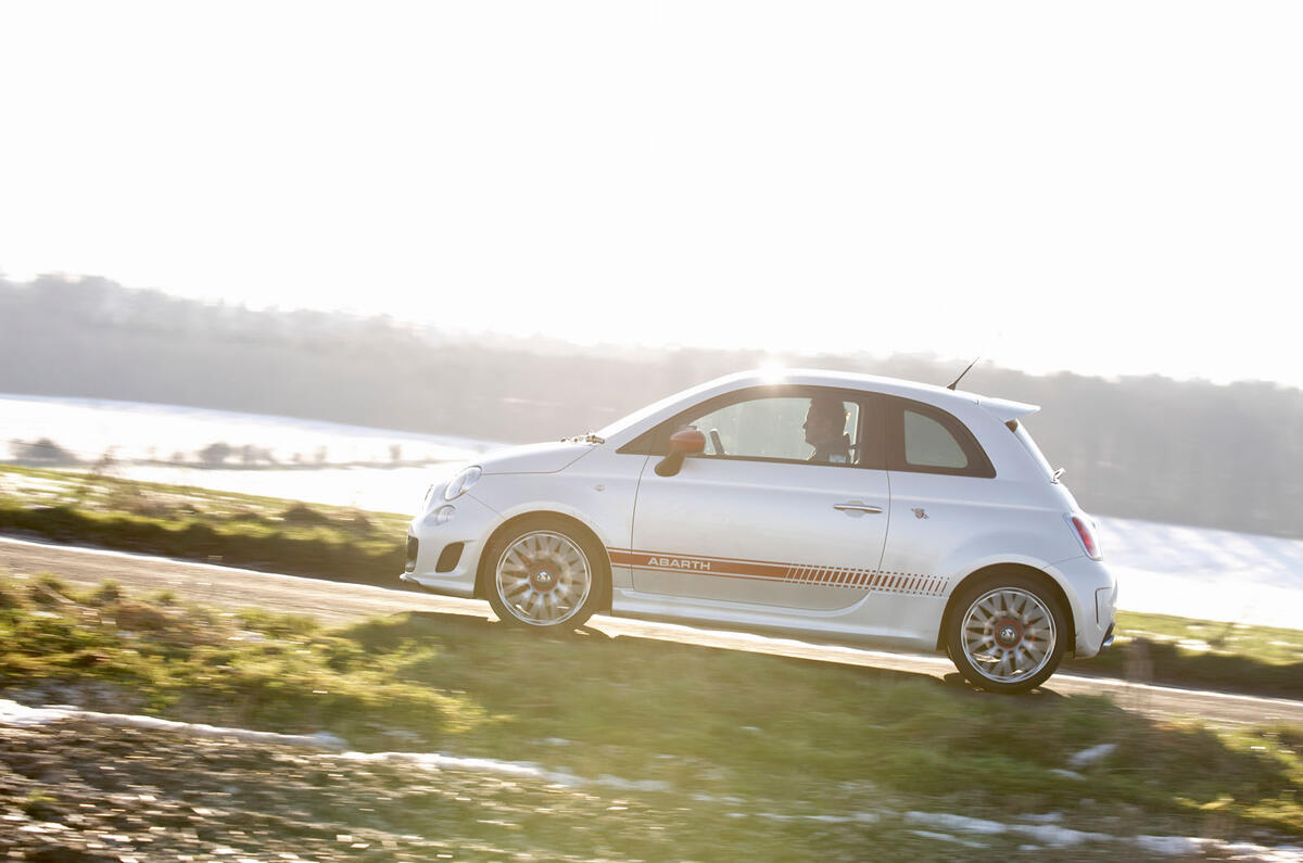 Abarth 500 - side