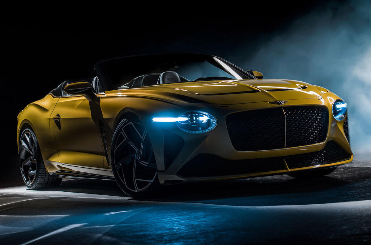 Bentley Bacalar 2020 - stationary front Bentley Bacalar 2020 - stationary front