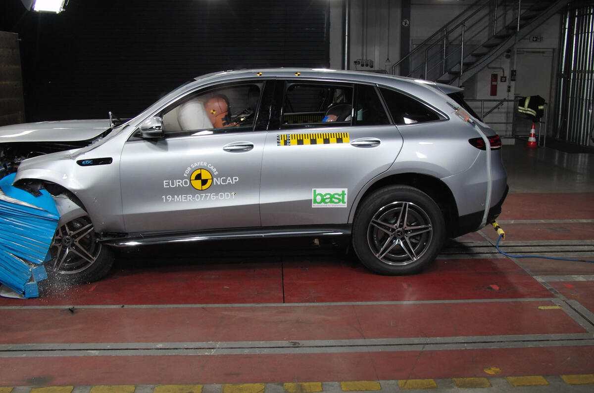 Mercedes-Benz EQC Euro NCAP crash test - side