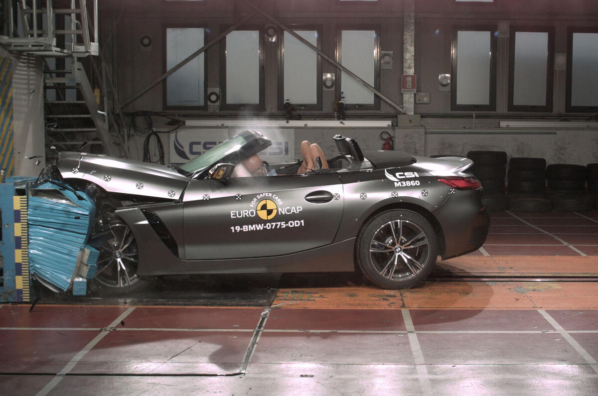 BMW Z4 Euro NCAP crash test - side