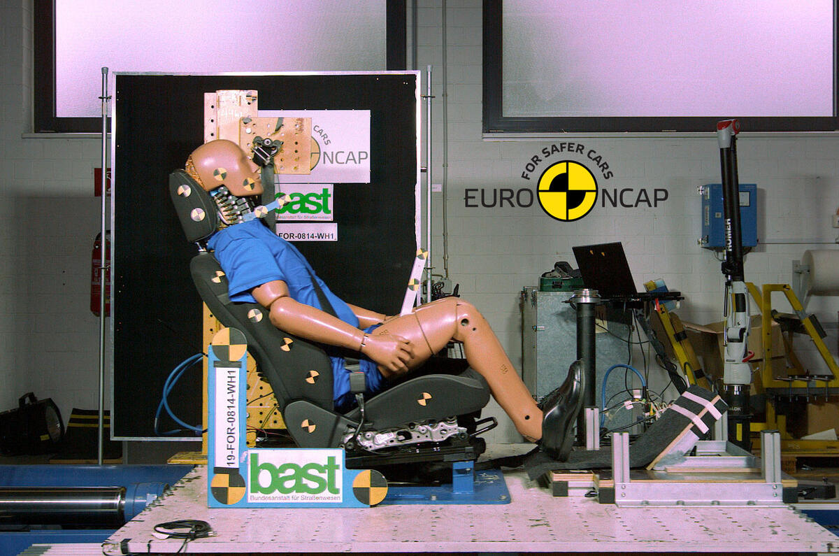 Ford Focus mannequin Euro NCAP crash test - side