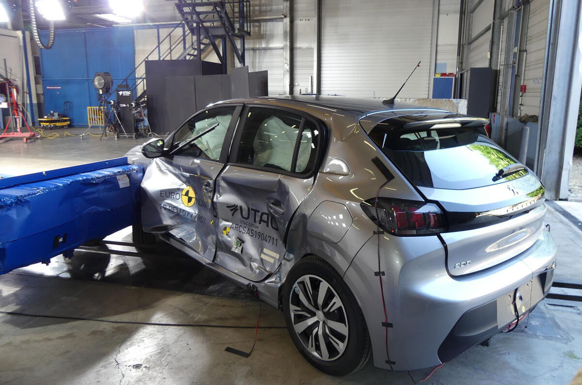 Euro NCAP crash test October 2019 - Peugeot 208