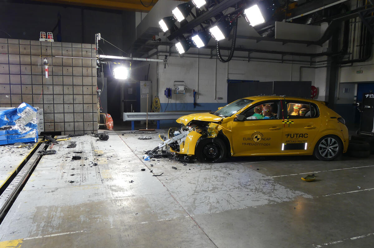 Euro NCAP crash test October 2019 - Peugeot 208