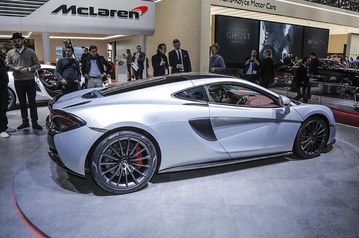 2016 McLaren 570GT