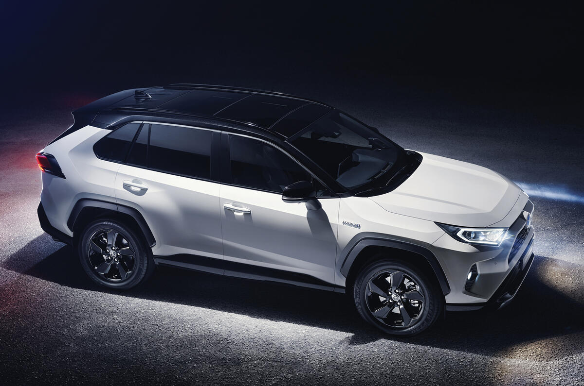 2019 Toyota RAV4 unveiled with tough new look