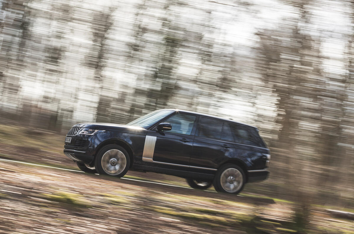 5 LUC Bentley Bentayga Range Rover 2021 0097 5 LUC Bentley Bentayga Range Rover 2021 0097