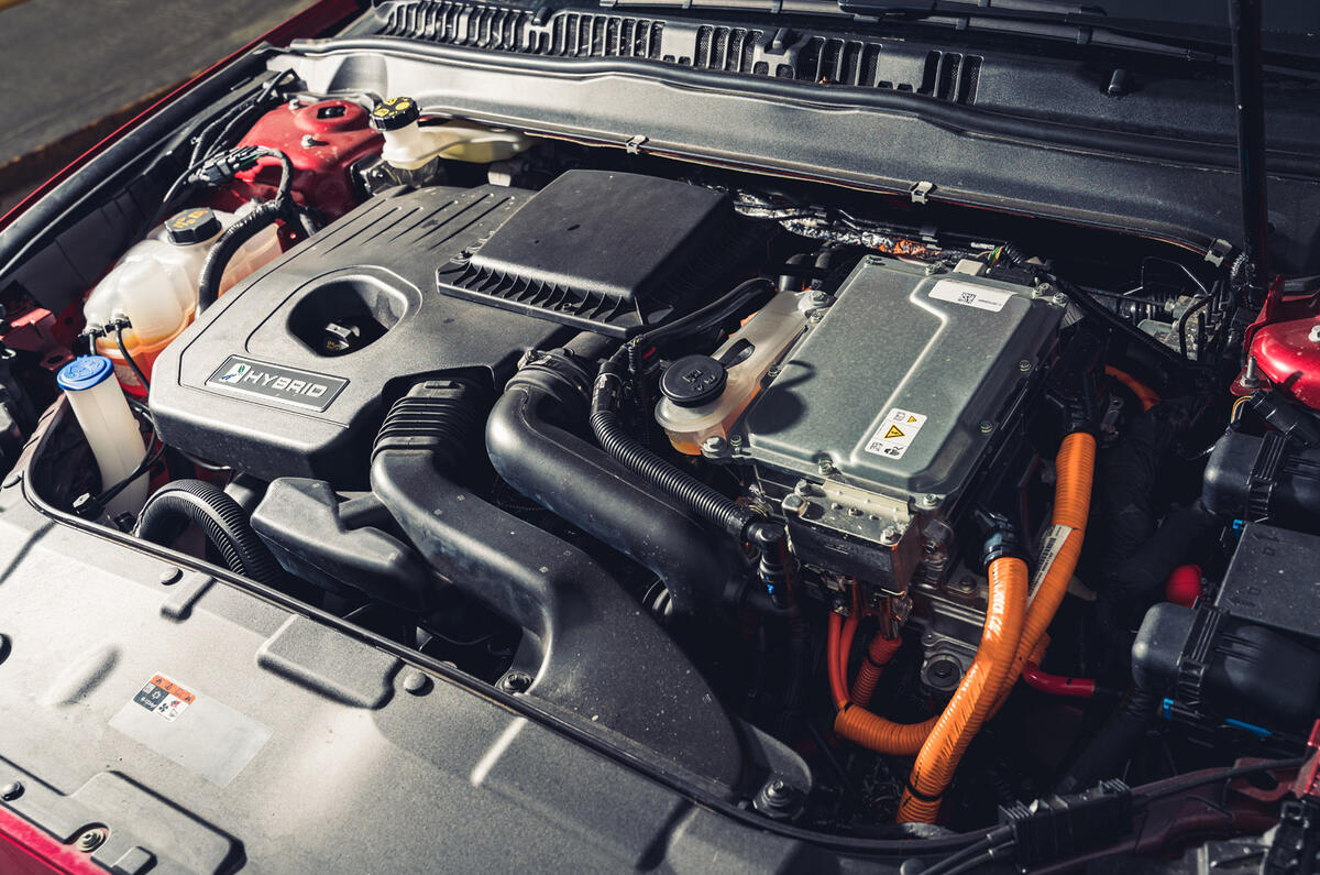 5 Mondeo Vs Mondeo 2021 12