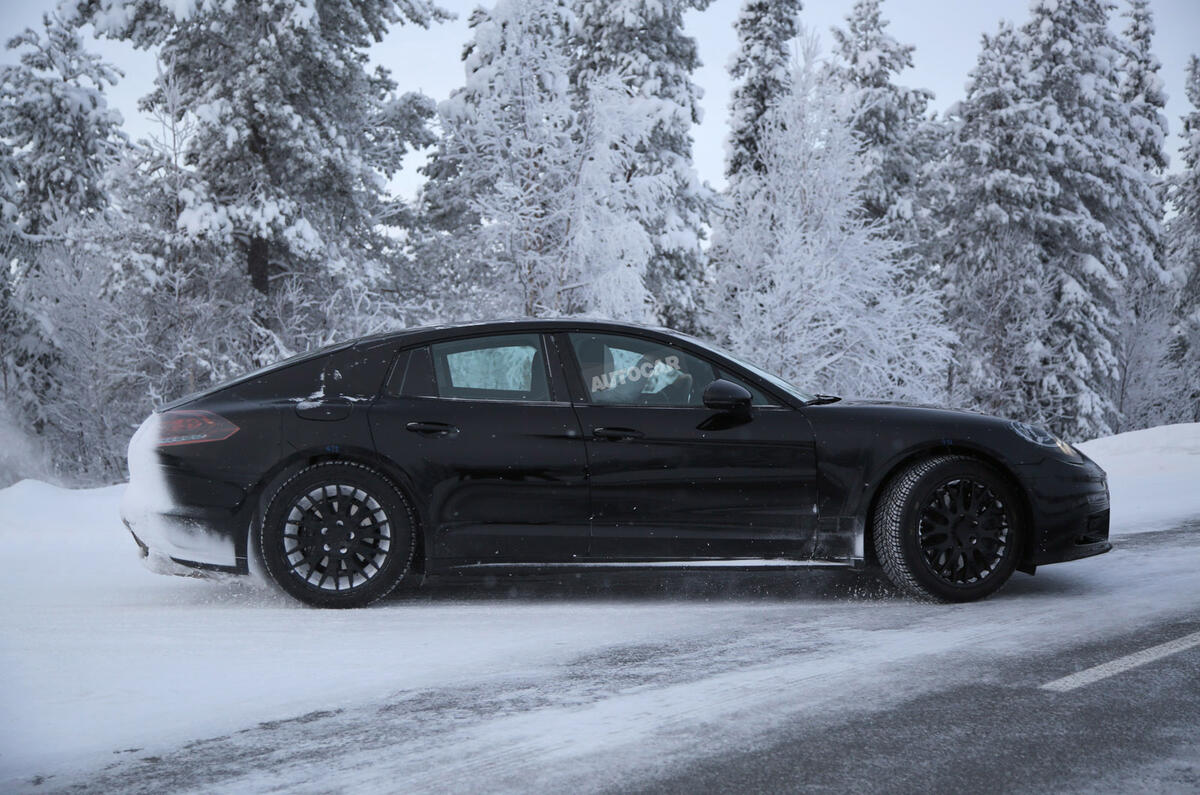 Porsche Panamera spy 2016