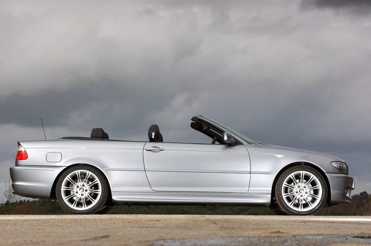 BMW 3 Series convertible 2002 - static side