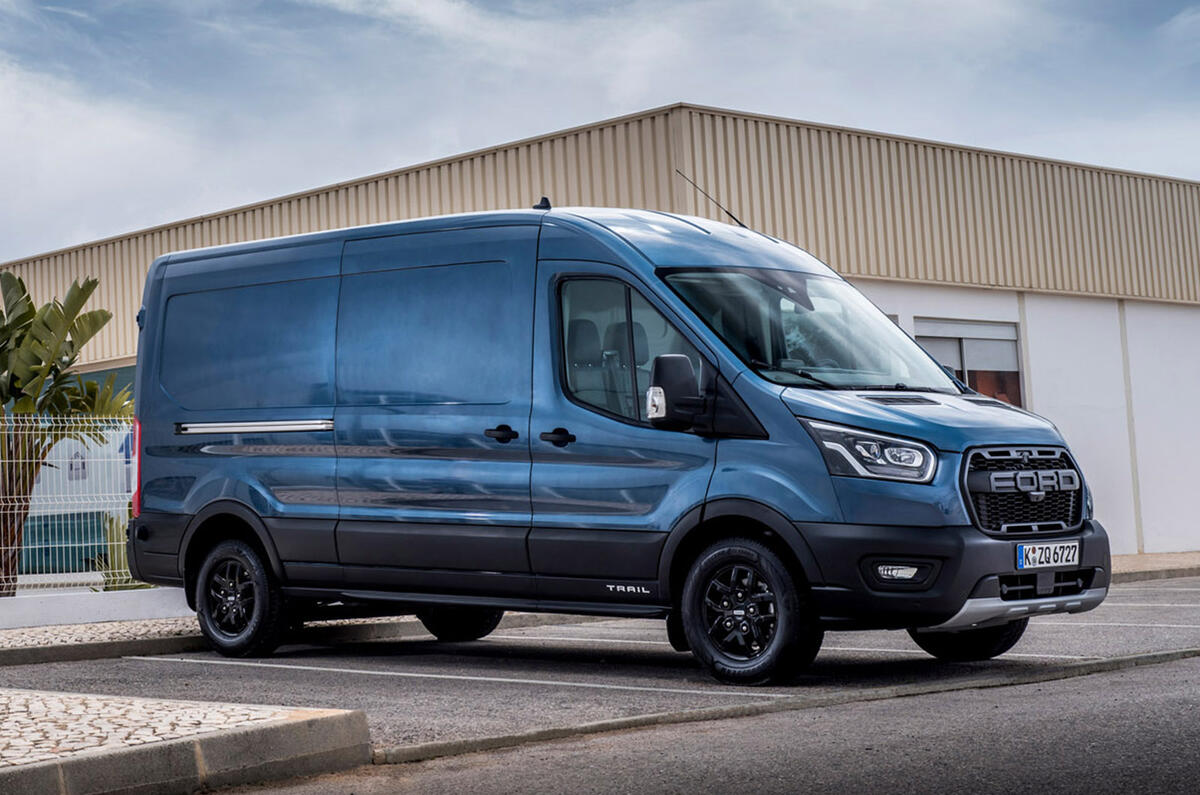 Ford Transit Trail - static side Ford Transit Trail - static side