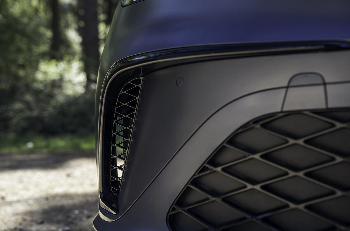 Genesis GV60