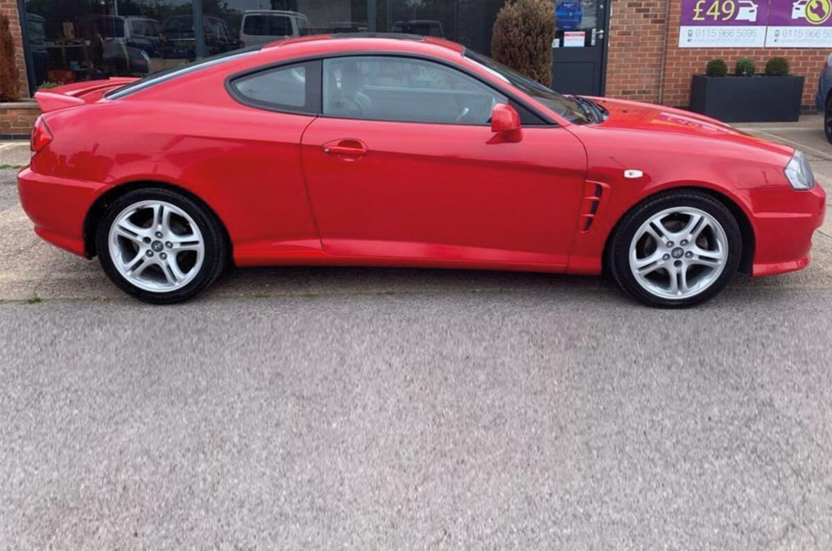 Hyundai S Coupe - static side Hyundai S Coupe - static side