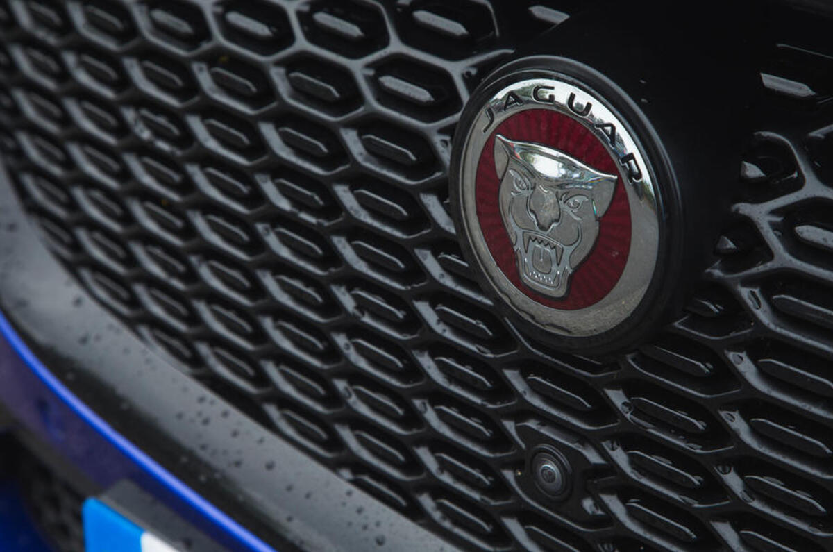 Jaguar I-Pace 2018 - front grille Jaguar I-Pace 2018 - front grille