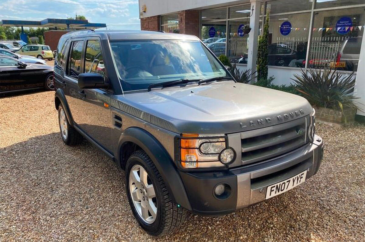 Land Rover Discovery Mk3 - static front Land Rover Discovery Mk3 - static front