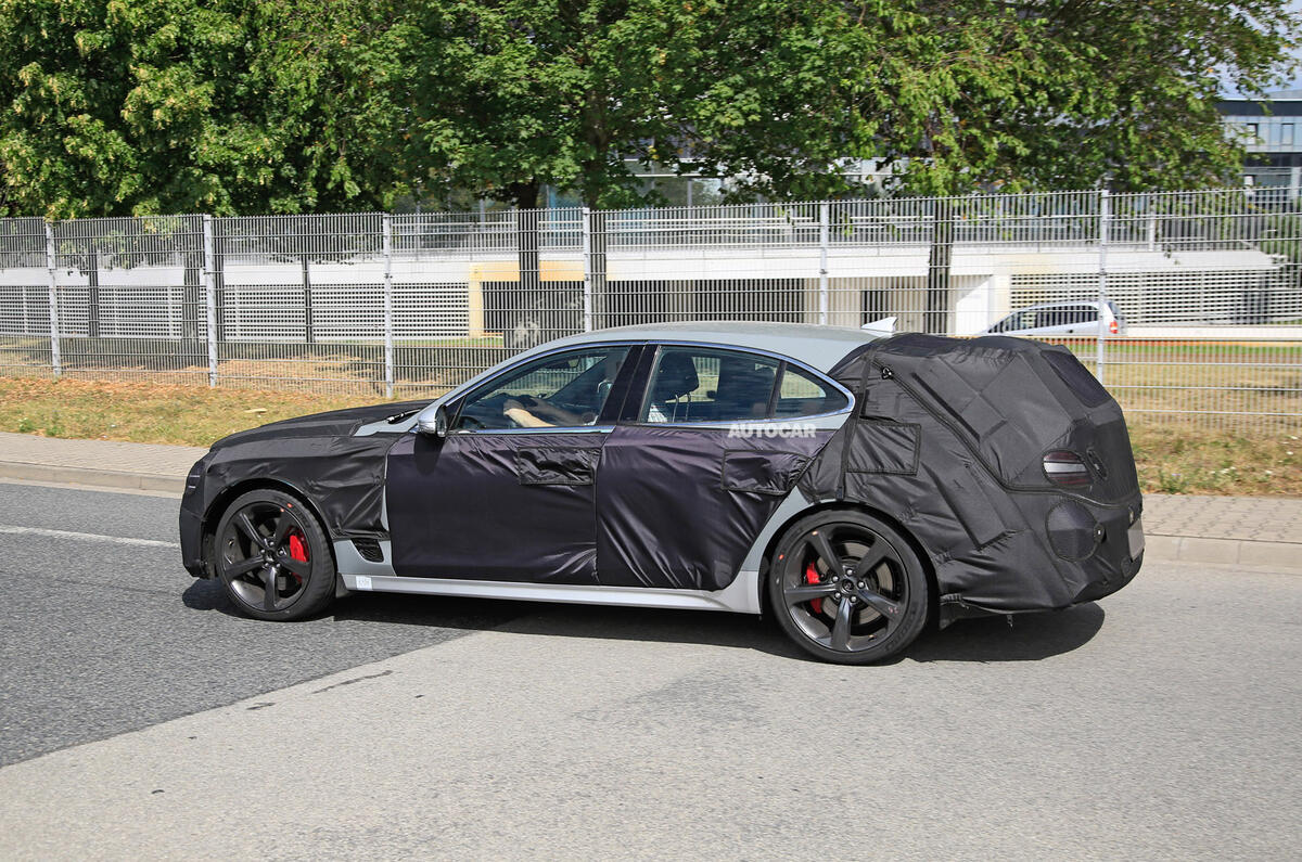 Genesis G70 Shooting Brake - spy shots Genesis G70 Shooting Brake - spy shots