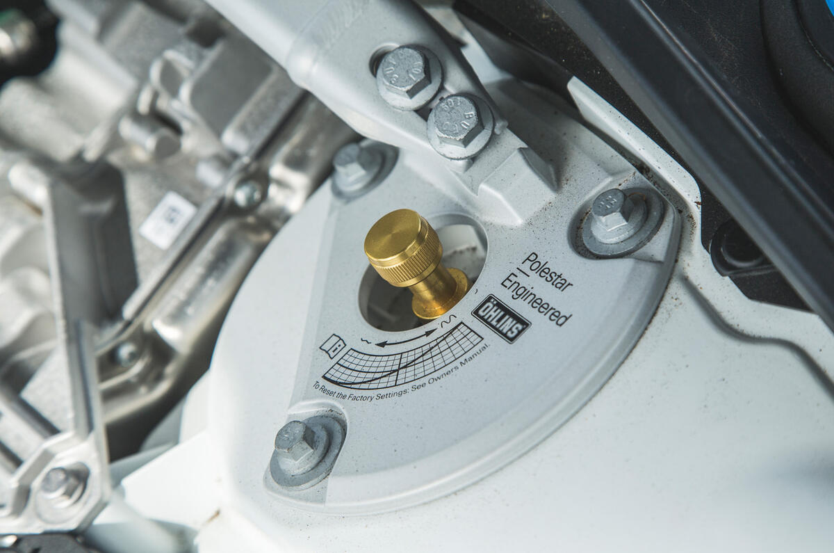 60 PHEV wagons triple test 2021 V60 dampers