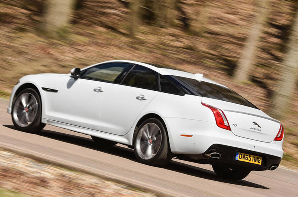 Jaguar XJ - tracking side Jaguar XJ - tracking side