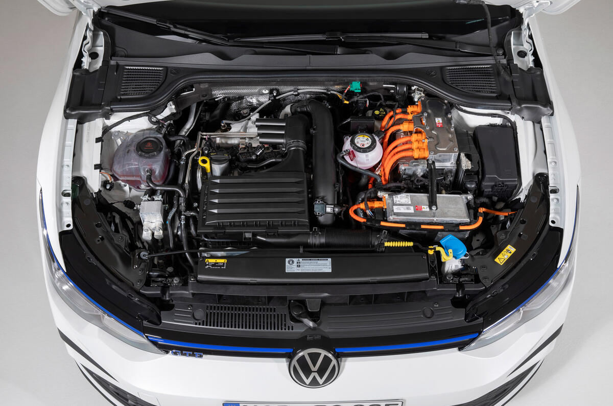 Volkswagen Golf GTE 2020 - engine Volkswagen Golf GTE 2020 - engine