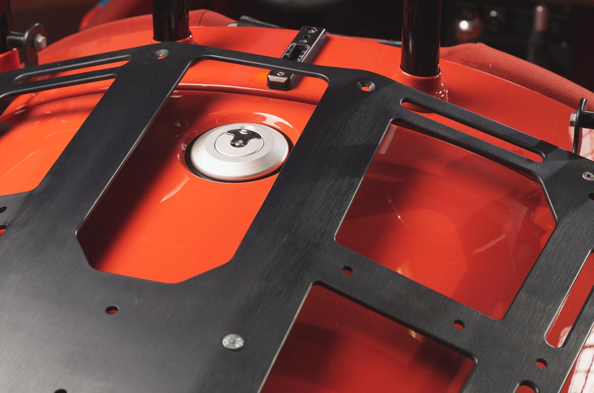 63 Morgan Super 3 Autocar images fuel filler cap 63 Morgan Super 3 Autocar images fuel filler cap