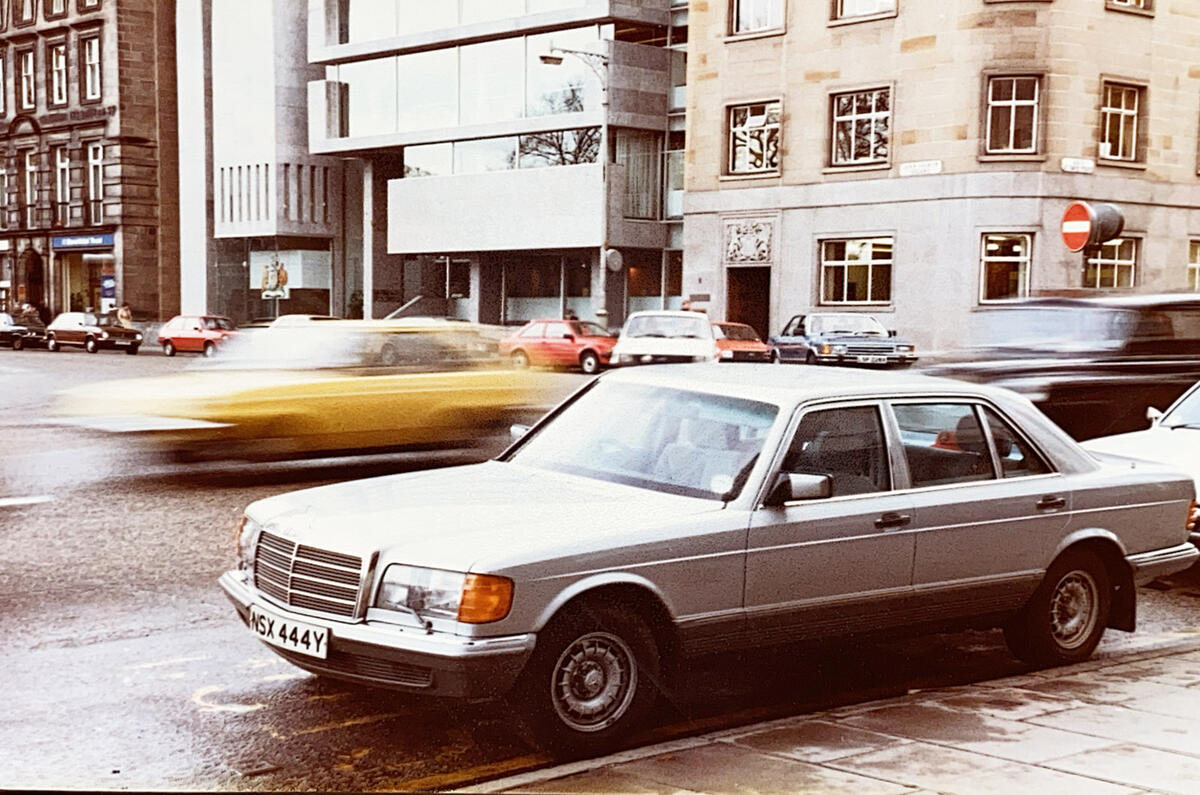 65 mercedes 300se front quarter 65 mercedes 300se front quarter