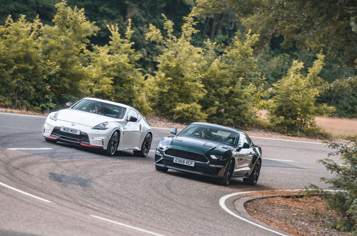 Naturally aspirated group test - Nissan and Mustang cornering