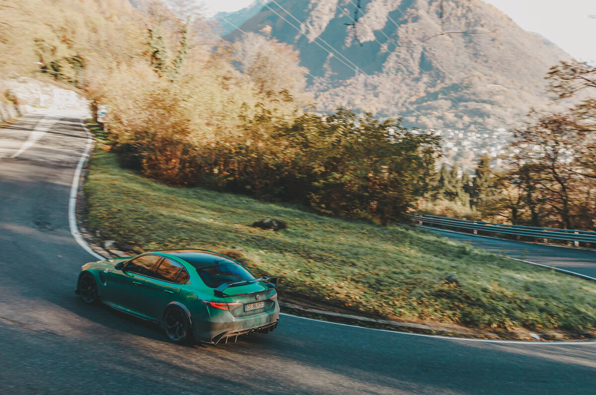 66 Alfa GTAm road trip 2022 Italy cornering 66 Alfa GTAm road trip 2022 Italy cornering