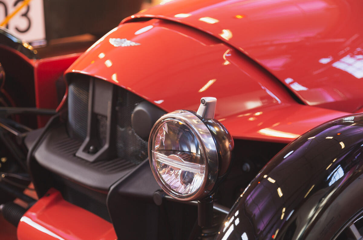 67 Morgan Super 3 Autocar images headlights 67 Morgan Super 3 Autocar images headlights