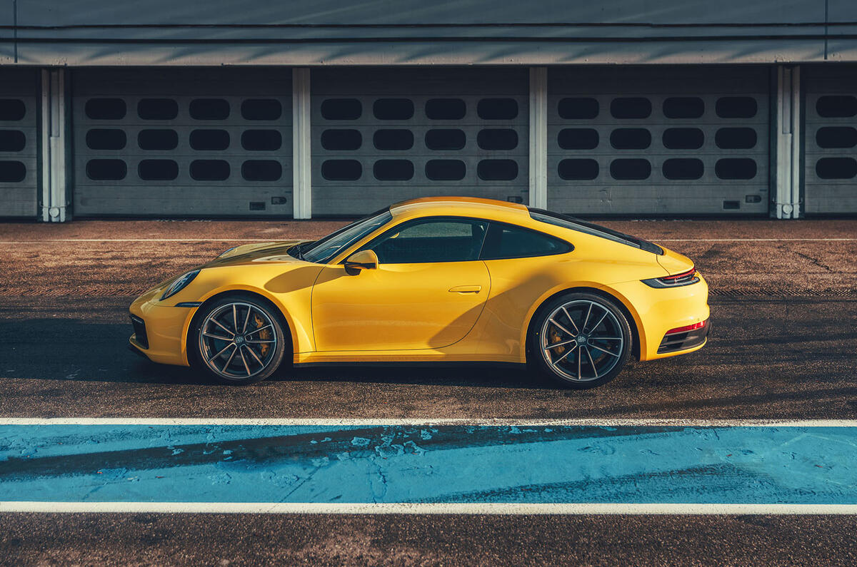 2019 Porsche 911 Carrera S track drive - static side