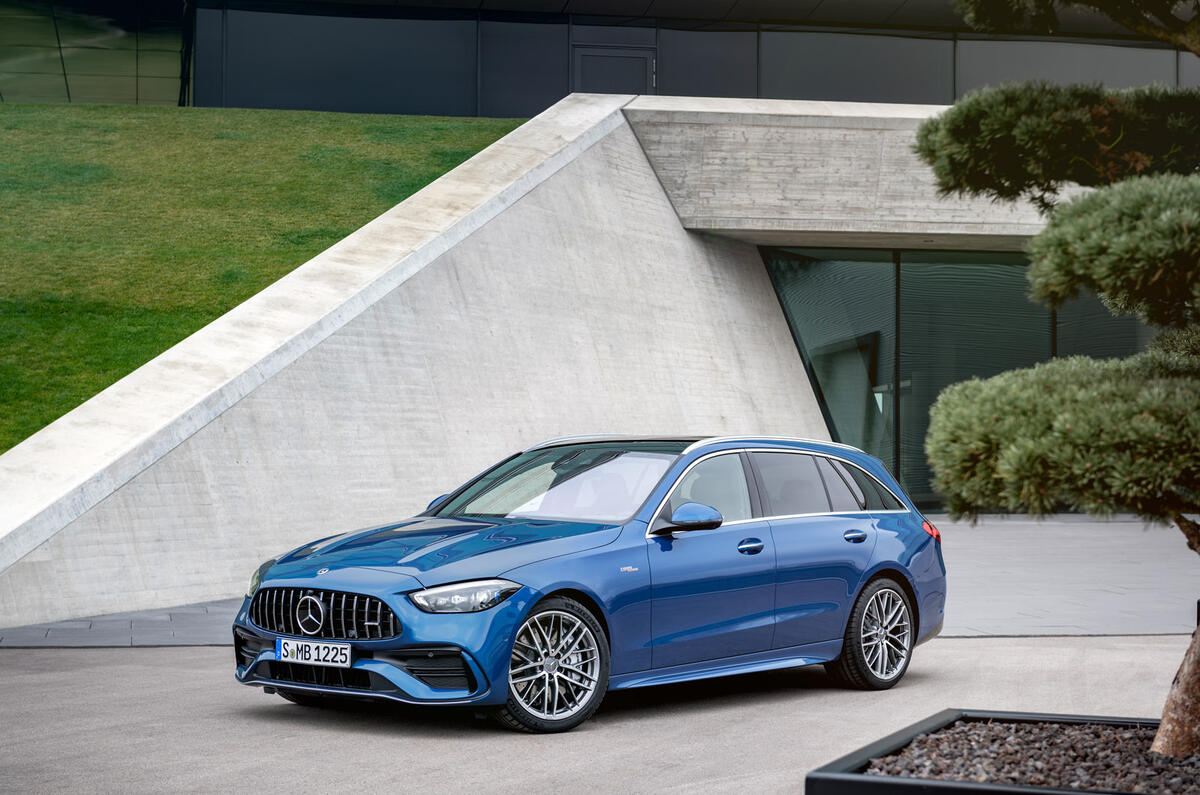 68 Mercedes AMG C43 estate 2022 official reveal static front