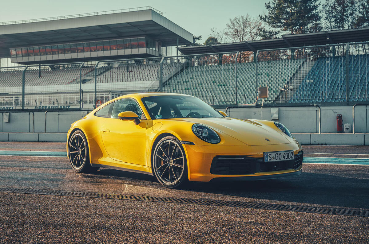 2019 Porsche 911 Carrera S track drive - static front