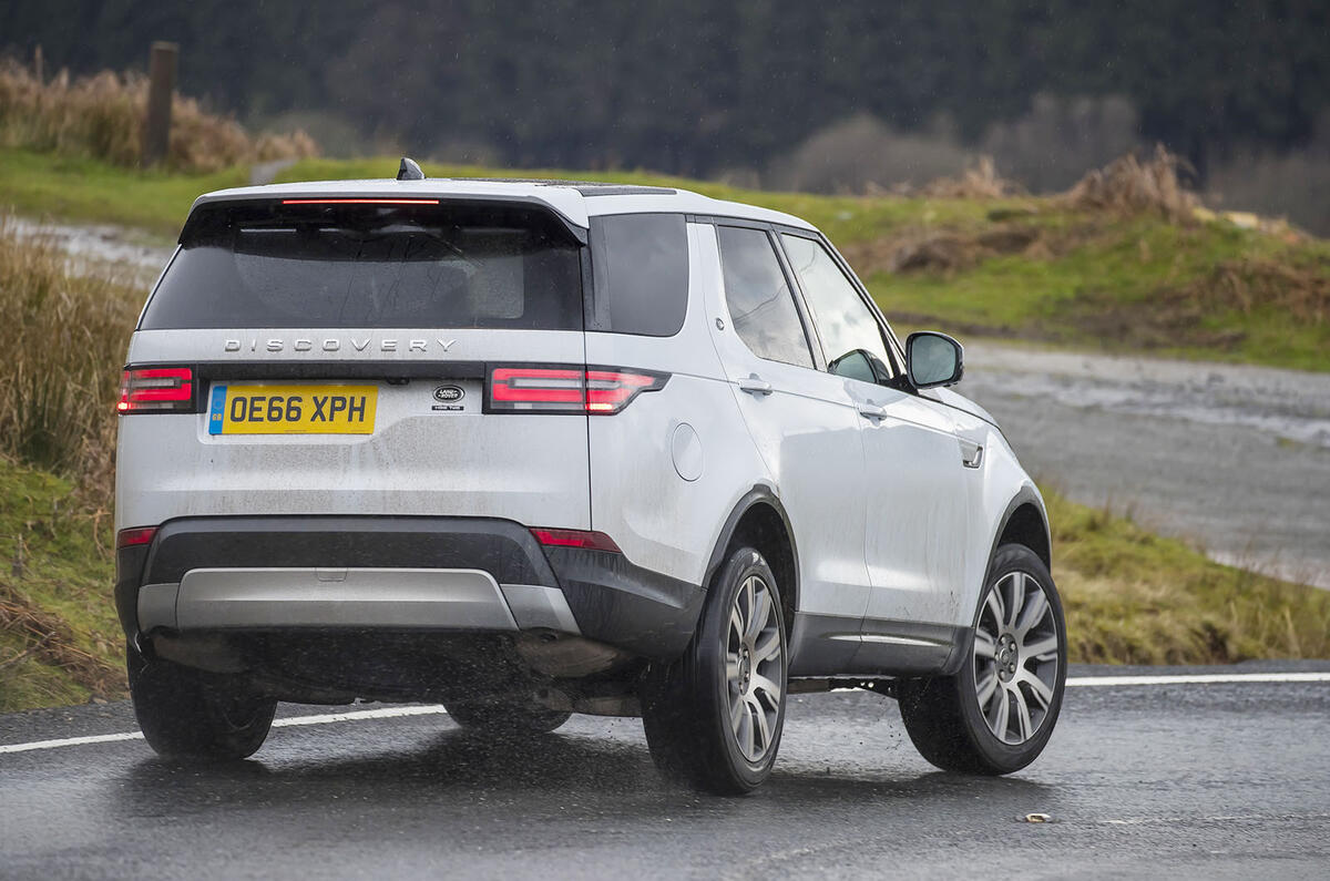 Land Rover Discovery 3 0 Td6 Hse Luxury 2017 Review Autocar