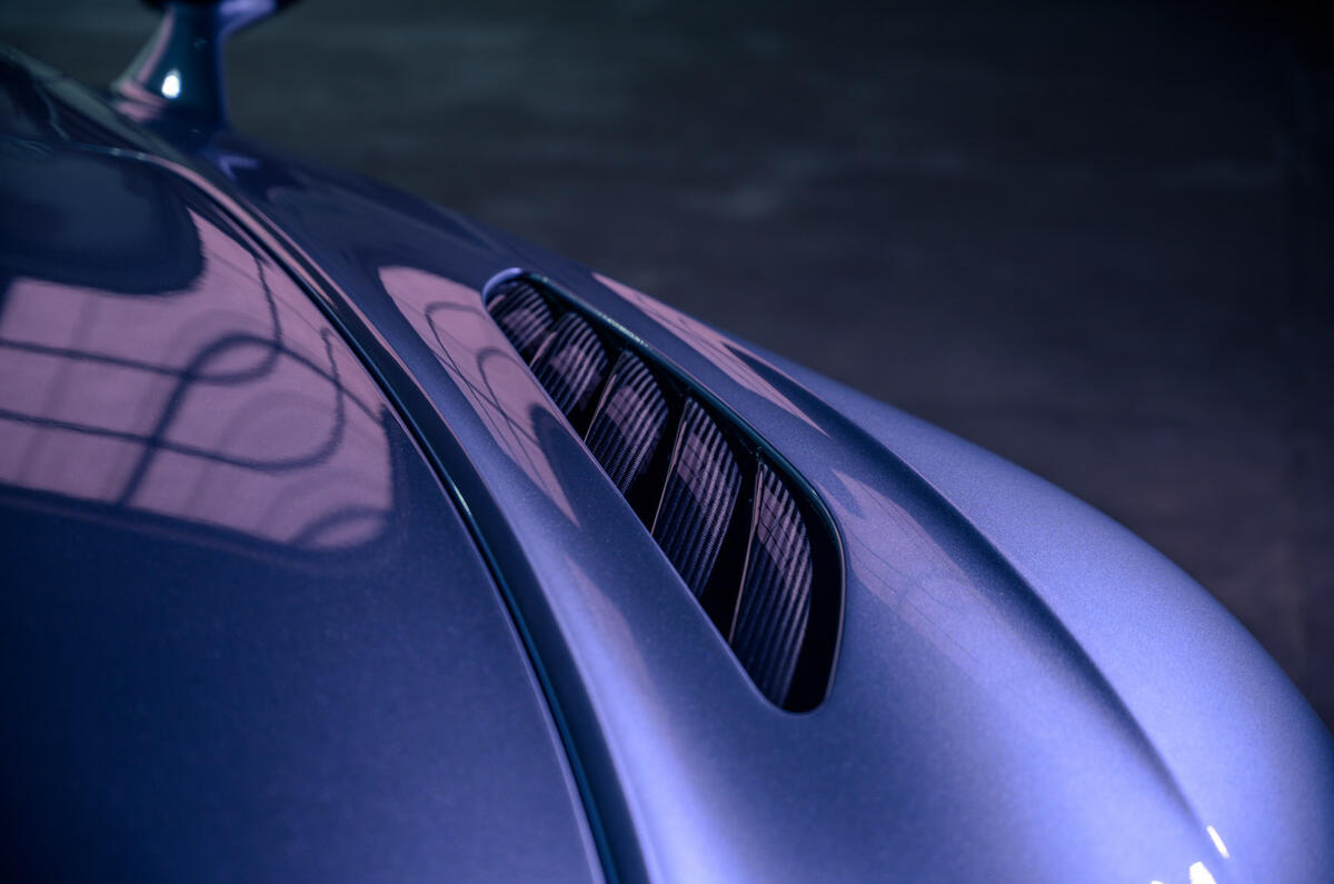 6 aston martin v12 speedster 6 aston martin v12 speedster