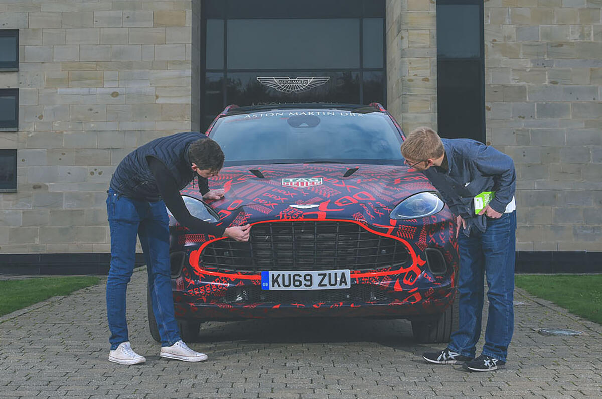 Aston Martin DBX Aston Martin DBX