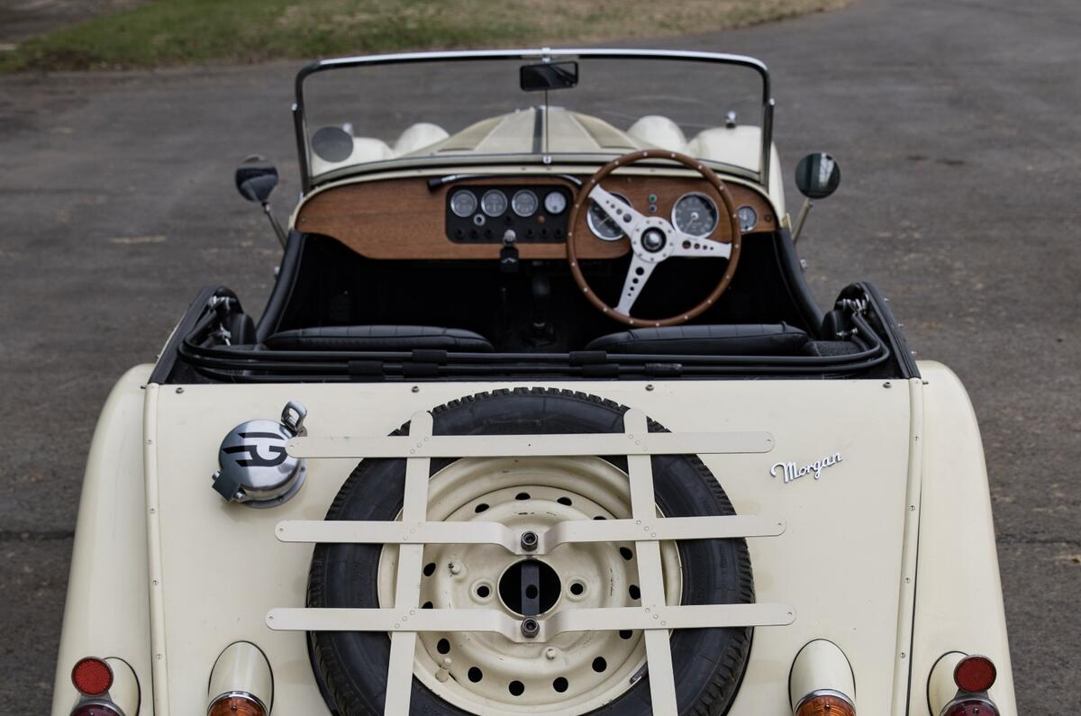 6 Electrogenic Triumph Stag and Morgan 4 4