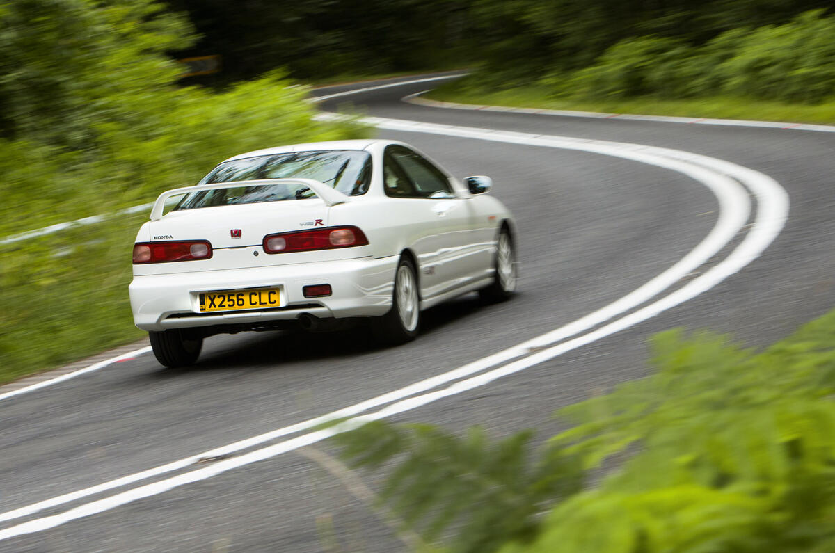Honda Integra Type R (DC 2) - tracking rear