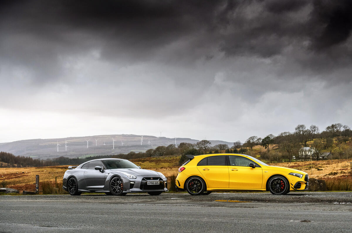 Mercedes-AMG A45 S 2019 - stationary side