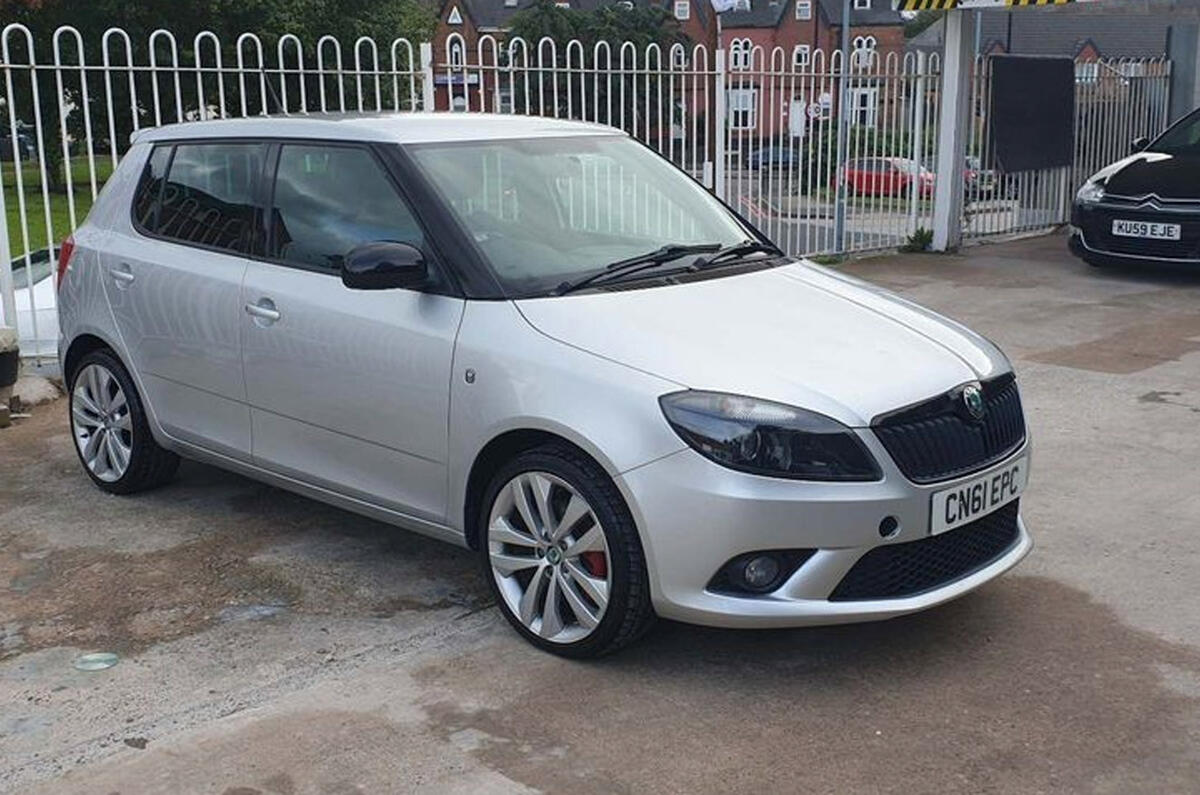 Skoda Fabia vRS - hero side