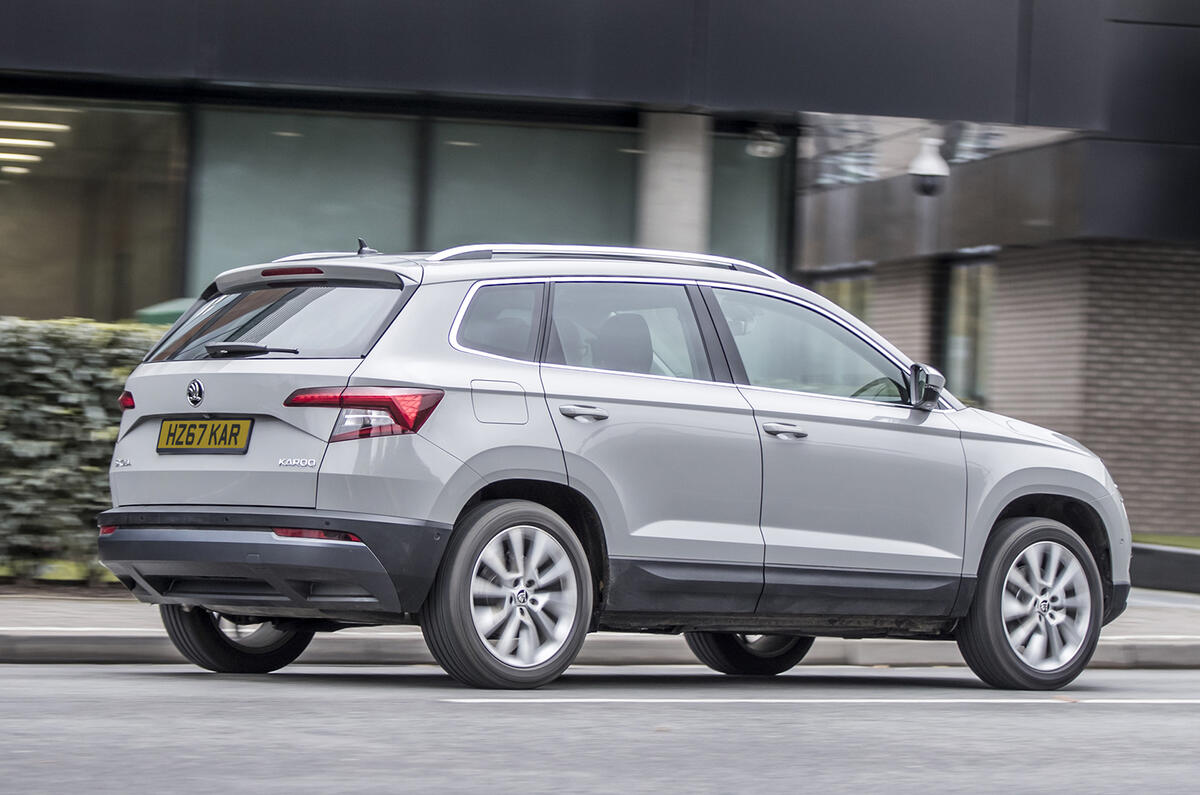Skoda Karoq 1.6 TDI SCR SportLine DSG prezzo, optional di ...