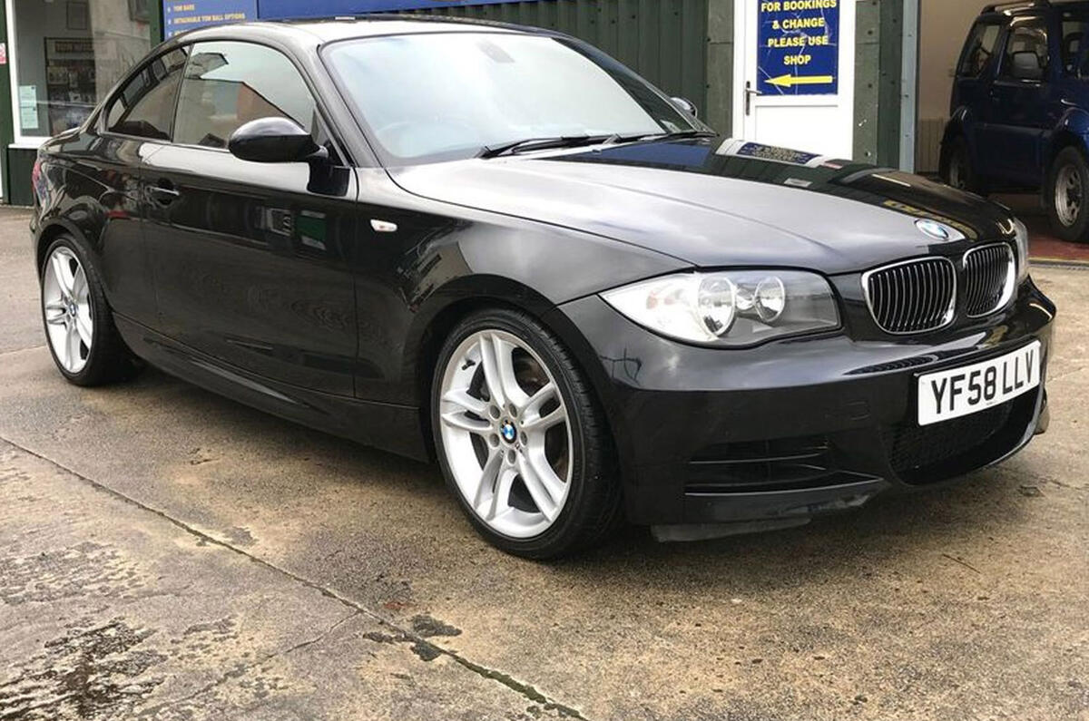 BMW 135i Coupe 2008 - static front BMW 135i Coupe 2008 - static front