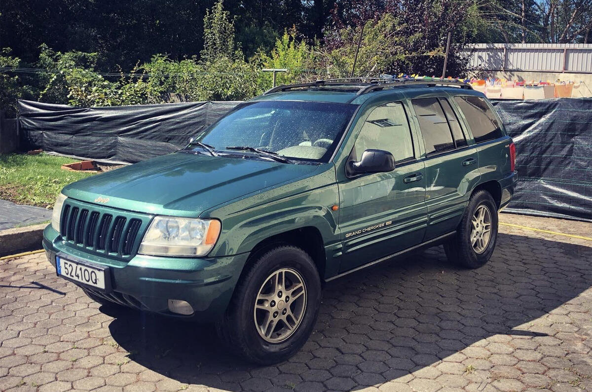 Jeep Grand Cherokee - front Jeep Grand Cherokee - front
