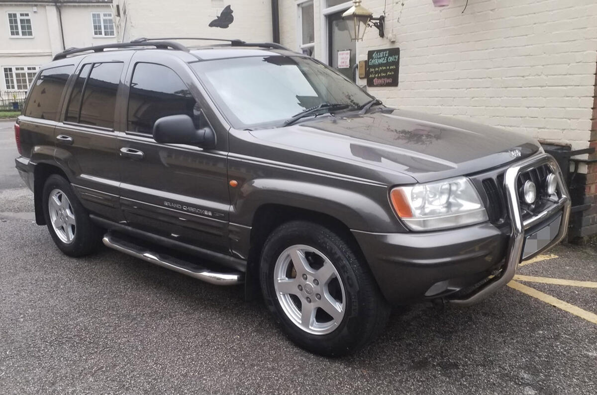 Jeep Grand Cherokee - front Jeep Grand Cherokee - front