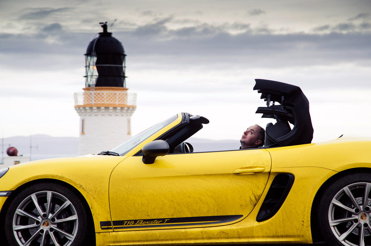 Porsche Boxster T 2019 - static side Porsche Boxster T 2019 - static side