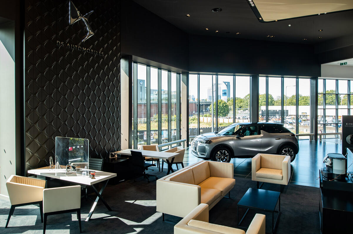 PSA flagship store PSA flagship store