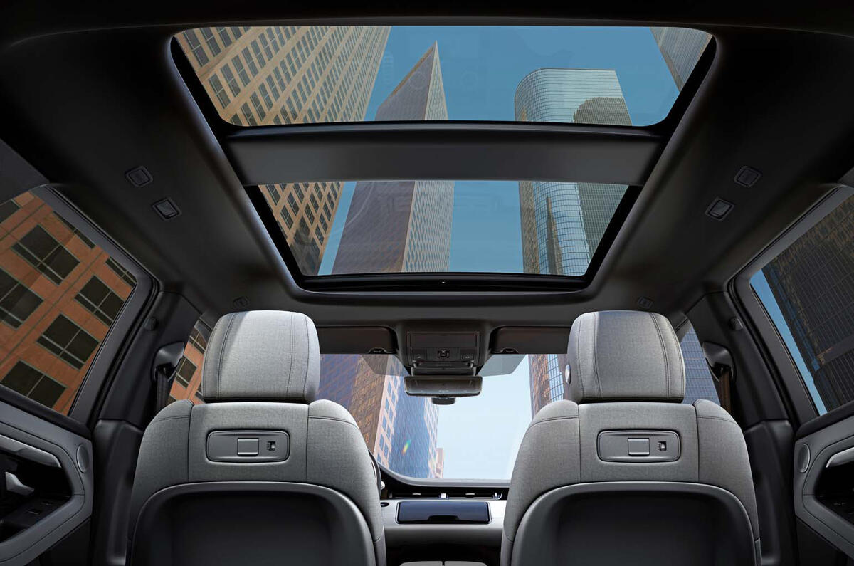 Range Rover Evoque 2019 official reveal - sunroof