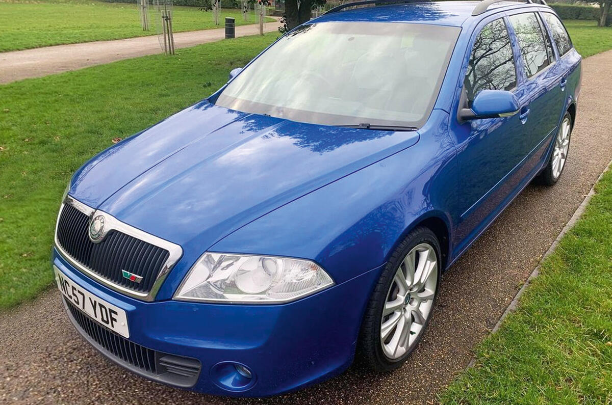 Skoda Octavia 2.0 TFSI vRS Estate - stationary front