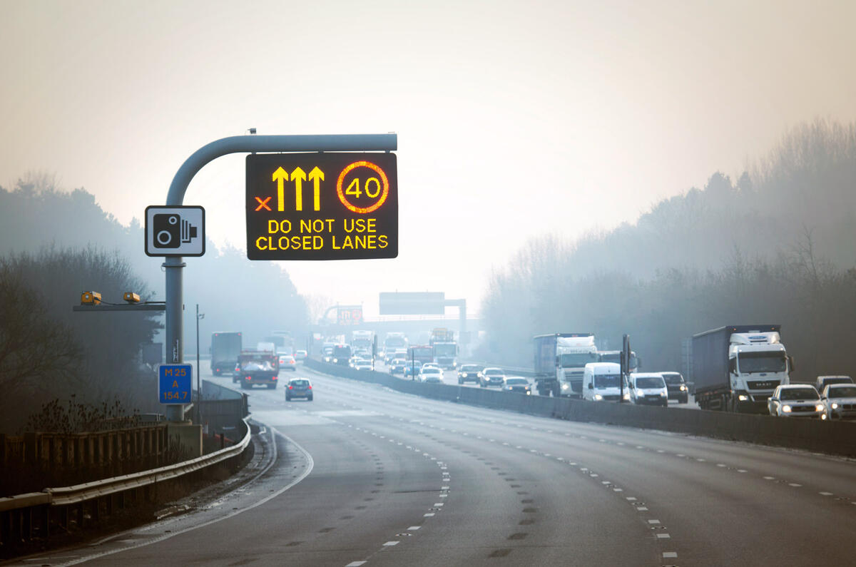 Smart motorway Smart motorway