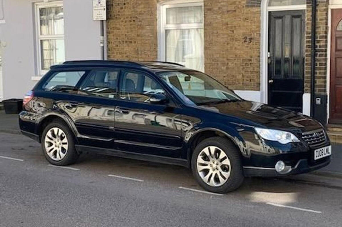 Subaru Outback - static side Subaru Outback - static side